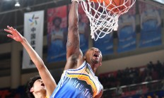 开云体育入口-深圳男篮队员发挥出色，连续两场大胜