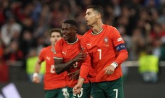 开云体育登录-里昂险胜葡萄牙，奥亚尔萨瓦尔带队取胜