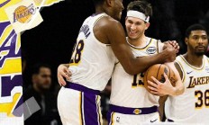 开云体育-包含湖人力克上海队，霍勒迪统治全场的词条