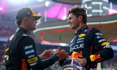 开云体育下载-包含索伯车队轻取威廉姆斯，维斯塔潘扛起全队的词条