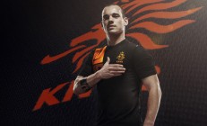 开云体育app-范戴克的节奏魔法，当厄瓜多尔防线遭遇曼城风暴，一场掌控与反掌控的战术博弈