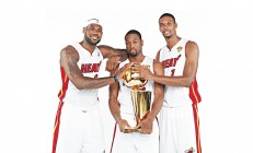 开云下载-单节风暴与终极接管，当湖人的团队狂潮遇上库里的个人神迹