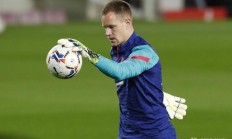 开云APP-包含蓝军客场战平荷甲劲旅，小组领先稳固的词条