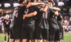 开云APP-关于德国鏖战荷兰，苏亚雷斯点燃赛场的信息