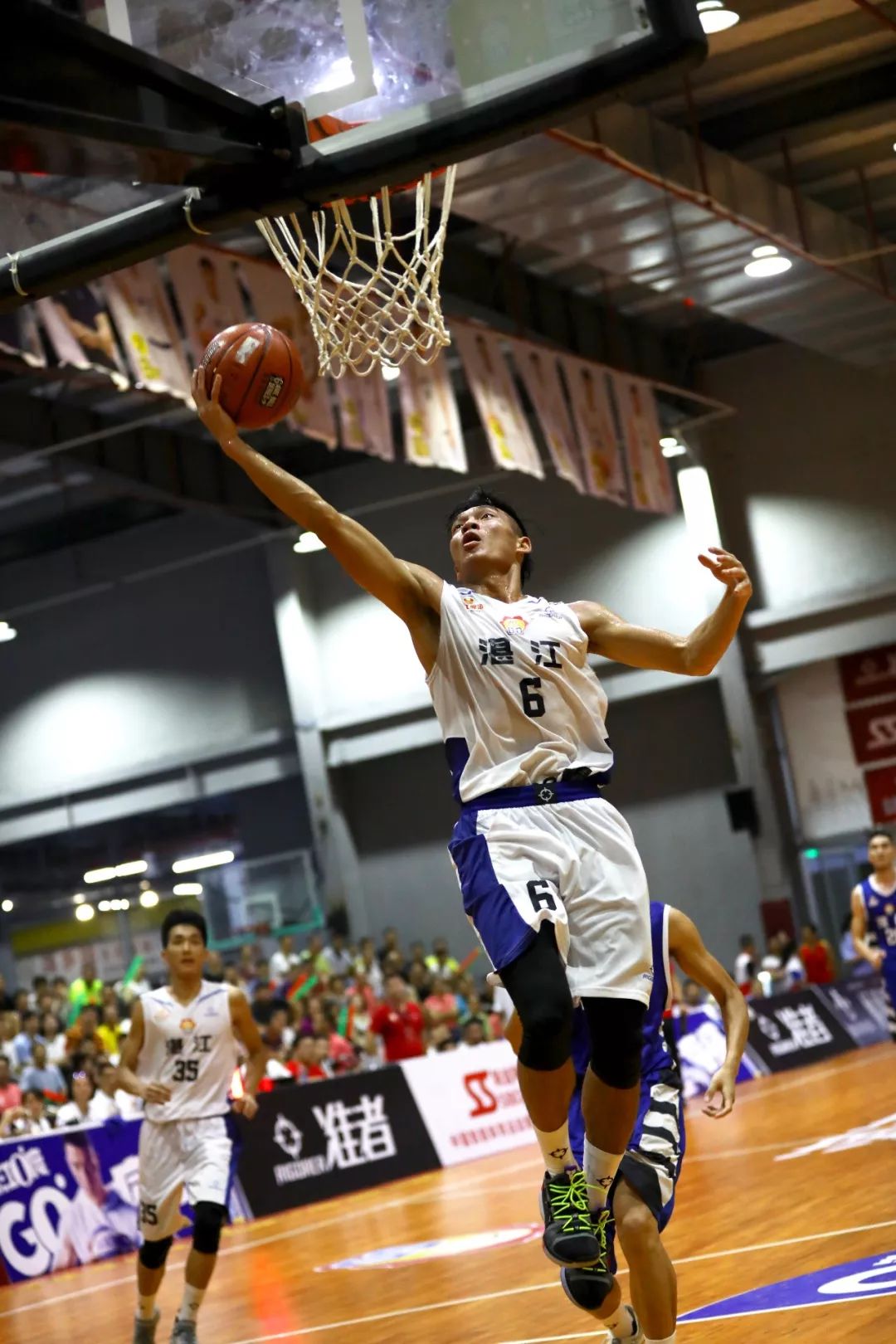 包含恒大主场压哨拿下,力挽狂澜逆袭成功的词条 包含恒大主场压哨拿下,力挽狂澜逆袭成功的词条