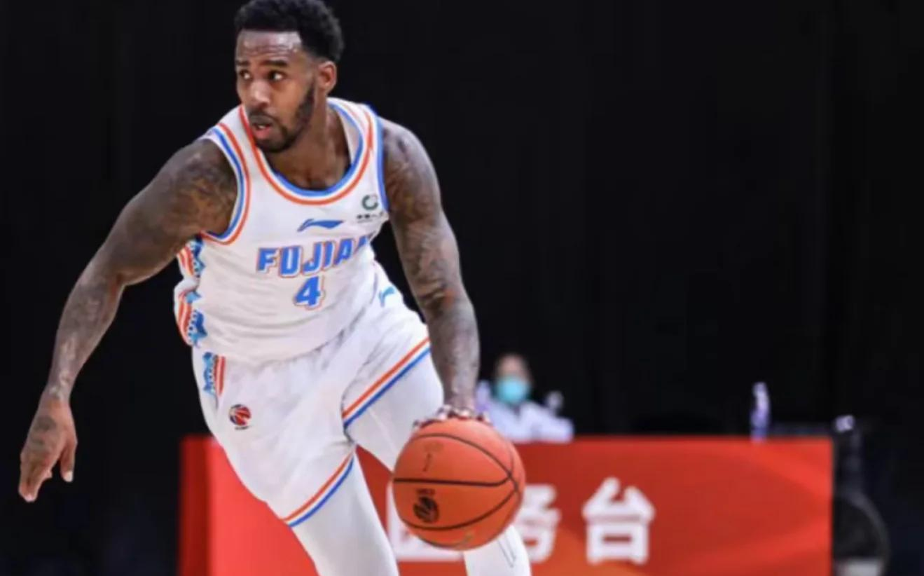 包含福建男篮负于山西，结束三连胜的词条