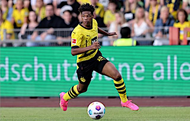 多特蒙德球员再战斗,迎来一场精彩比赛 多特蒙德球员再战斗,迎来一场精彩比赛