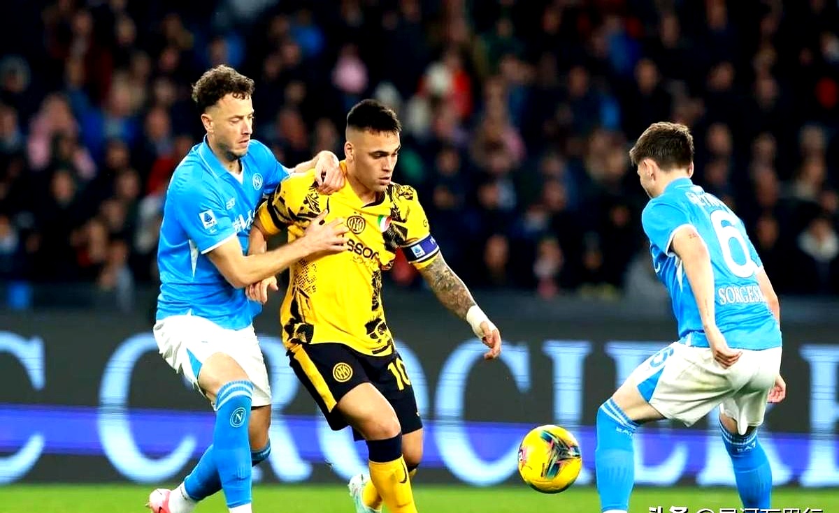 包含场场精彩对局,球队拼尽全力争夺冠军的词条 包含场场精彩对局,球队拼尽全力争夺冠军的词条