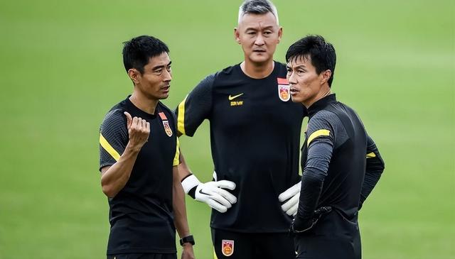 国家队备战决赛阶段，教练组布局战术研究的简单介绍