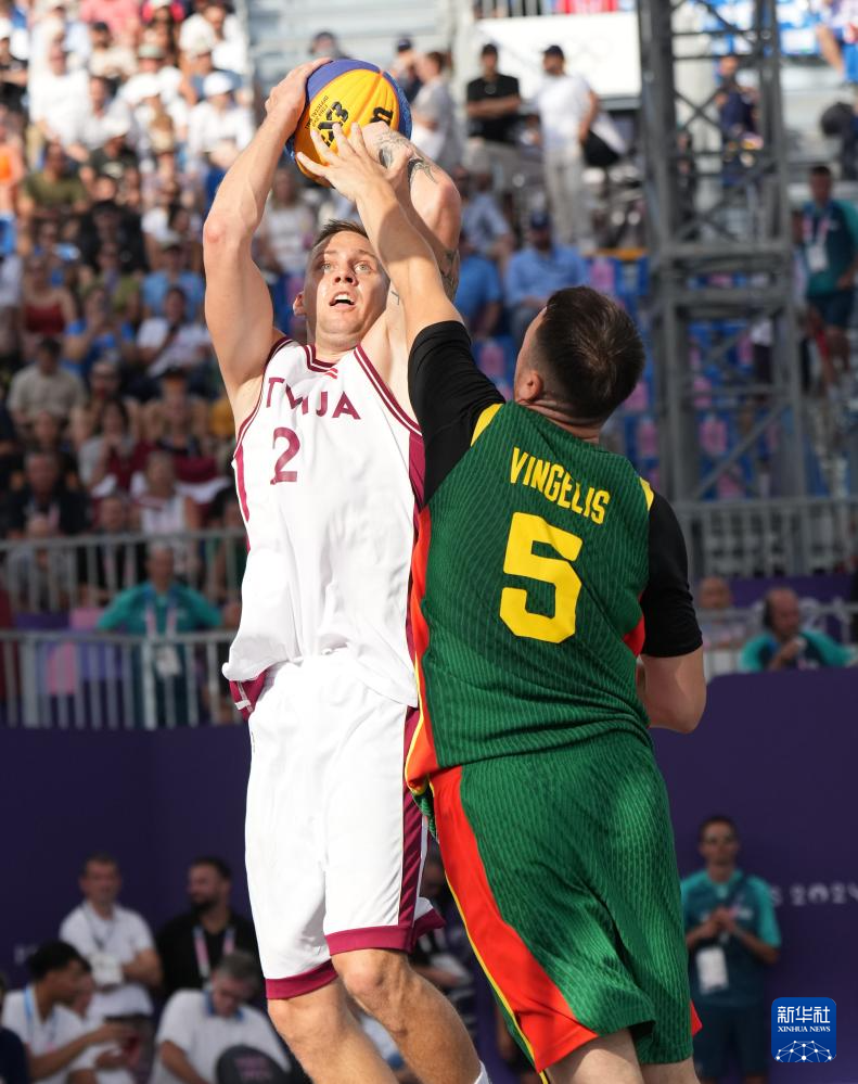 包含拉脱维亚篮球联赛明星队长领军闯关的词条