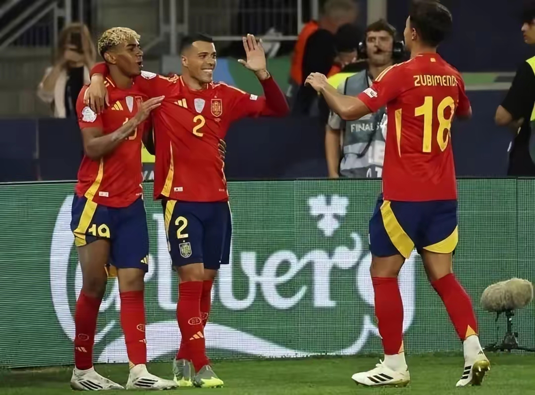 包含西班牙挺进欧国联半决赛，击败斯洛伐克的词条