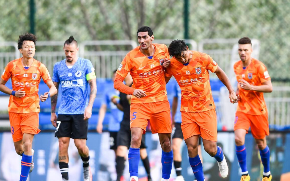 福建队全力以赴力争胜利,展现出拼搏意志 福建队全力以赴力争胜利,展现出拼搏意志