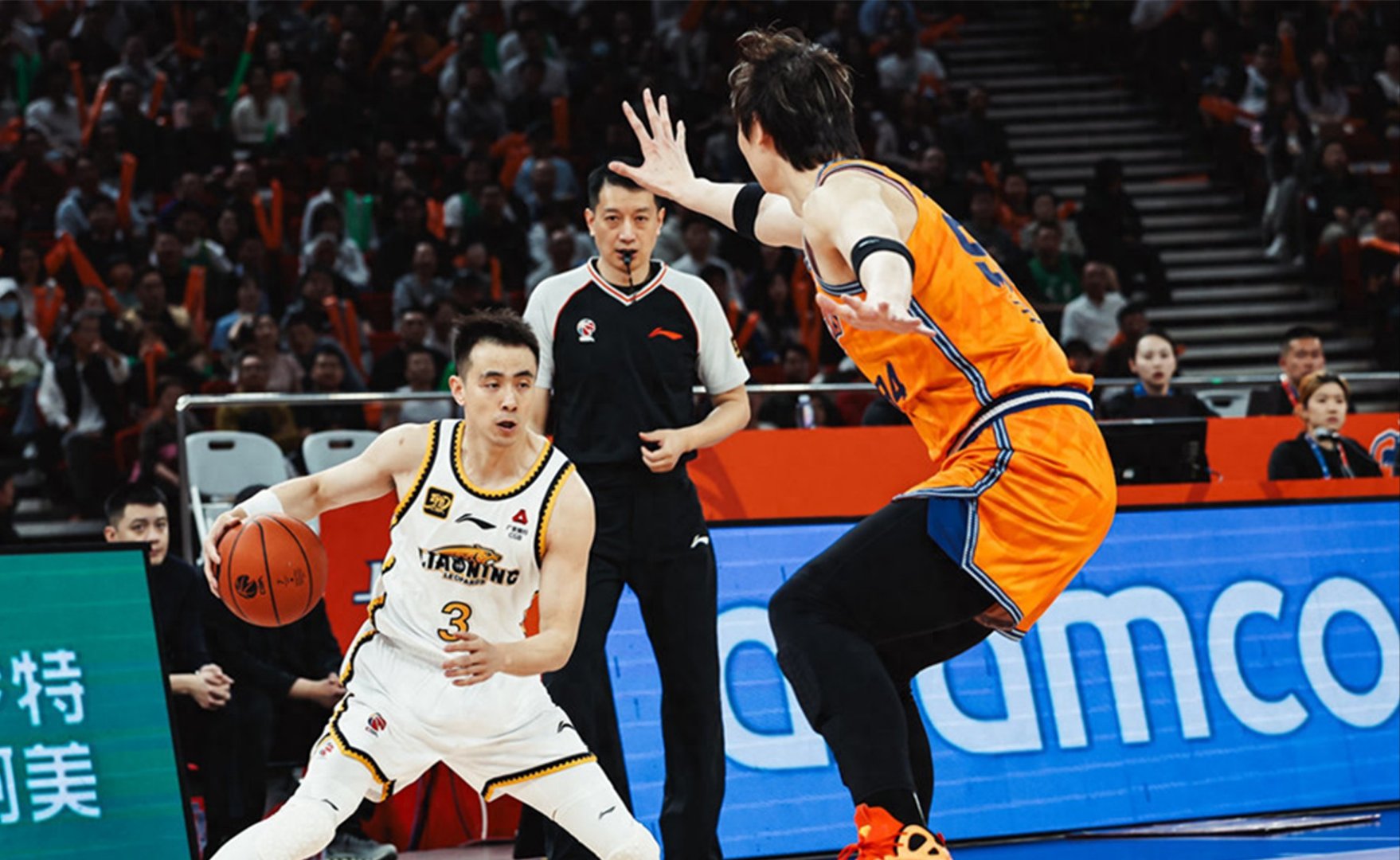 上海男篮惨败，连续两场失利实在无法接受的简单介绍