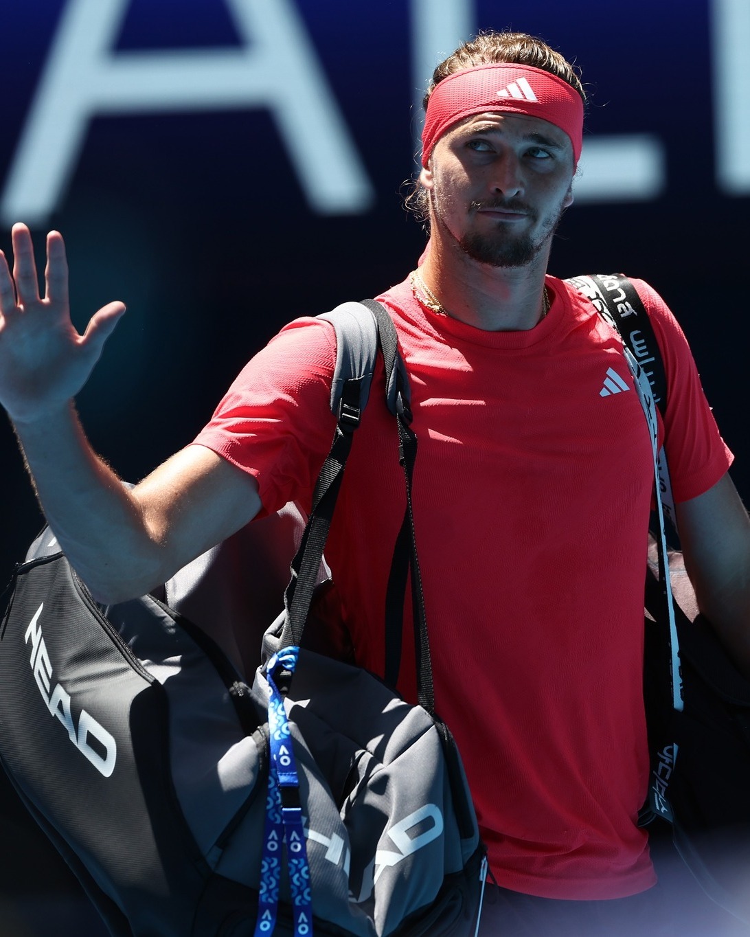 包含法网碾压年终总决赛，兹维列夫带队取胜的词条