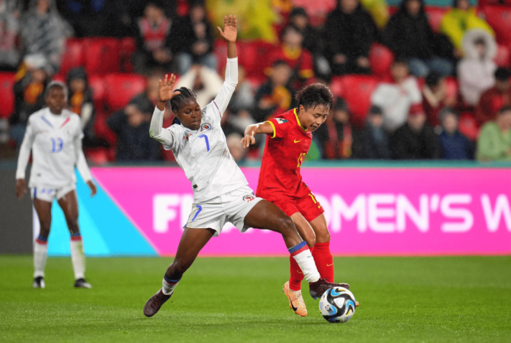 韩国队碾压英格兰队，梁靖崑关键制胜的简单介绍