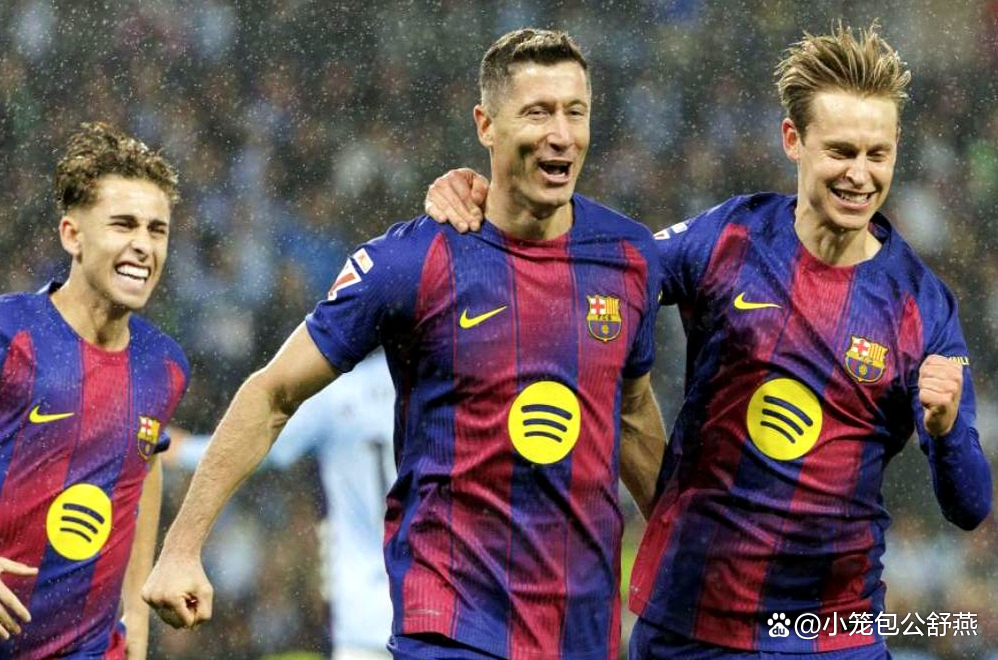 德国完胜西班牙，莱万完成帽子戏法