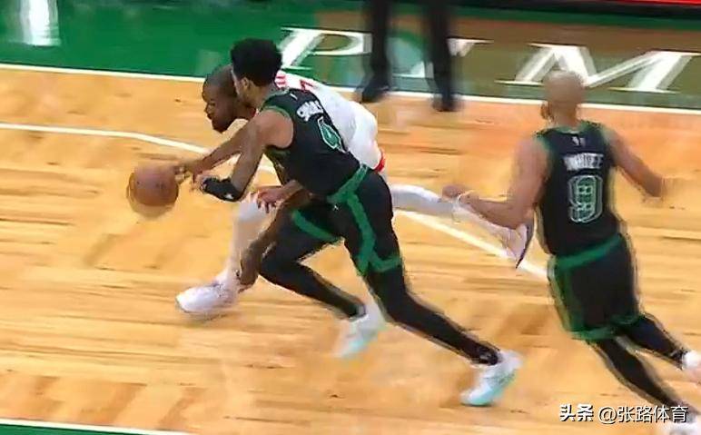 关于凯尔特人强势加拿大男篮，锡安送出助攻的信息