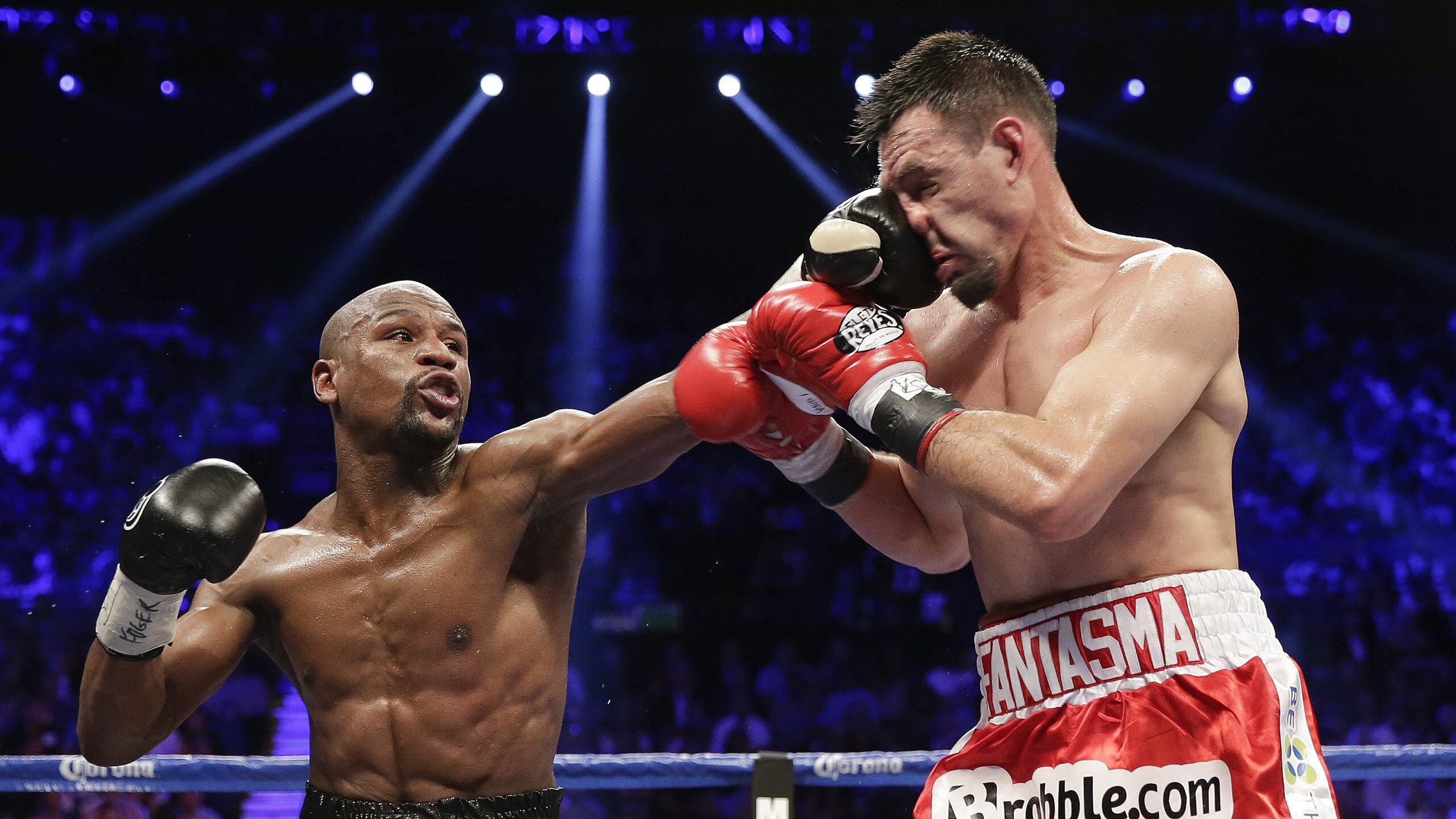 逆转风暴,霍勒迪率深圳队绝境翻盘,终结公牛不败神话